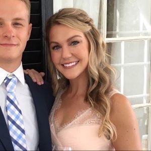 Meet your Posher, Lauralane